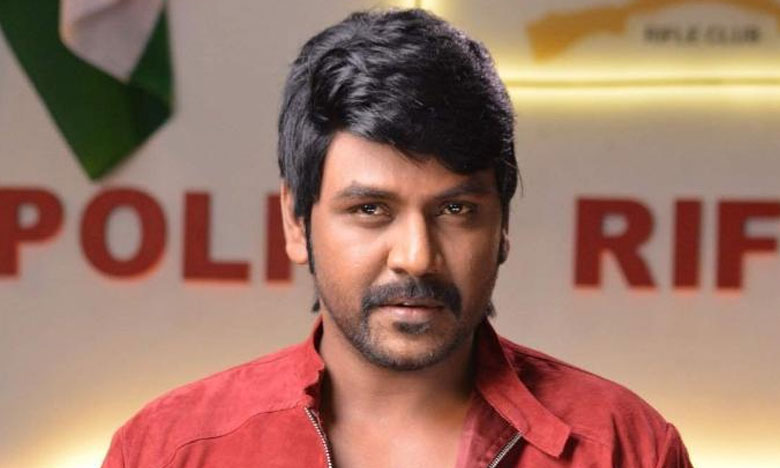 వార్త చదివి వాళ్లని కలిసి,భరోసా ఇచ్చిన లారెన్స్‌