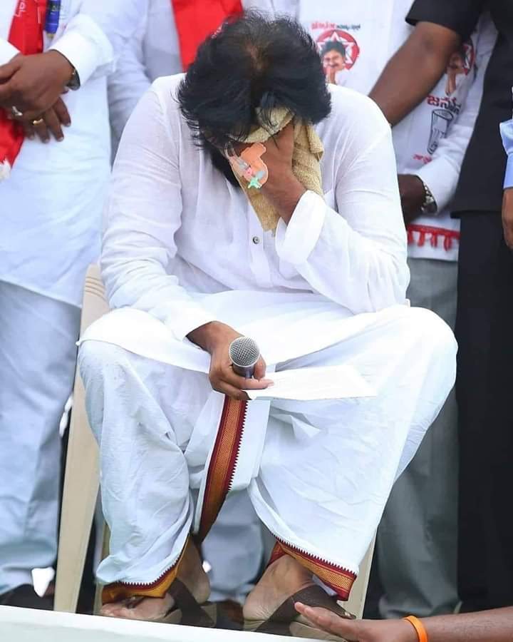 పవన్ కు వెన్నుపోటు