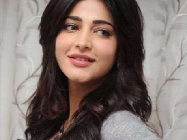 శ్రుతి స‌డెన్ గా ప్ర‌త్య‌క్ష‌మైంది.. వాట్టూడూ?