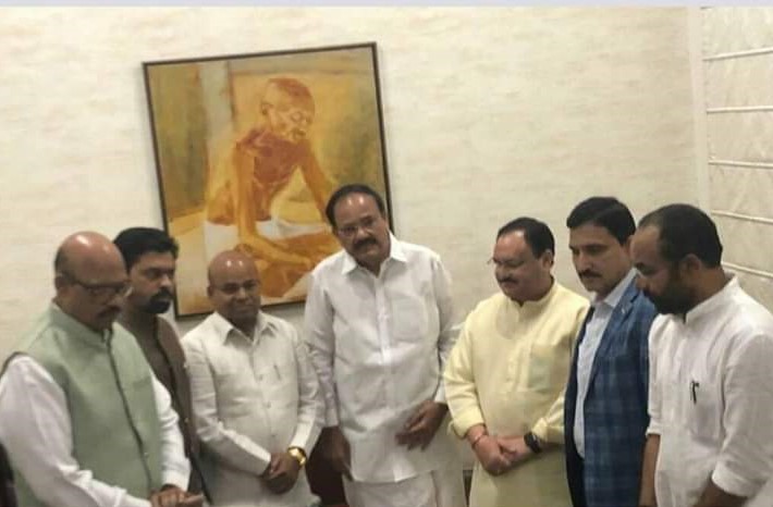 మరీ ఇంత బరితెగింపా ?