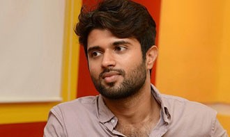 హీరో సినిమా ఆగిపోయింది !