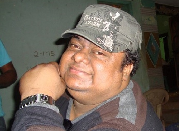 సంగీత దర్శకుడు చక్రి గుండెపోటుతో చనిపోలేదా?