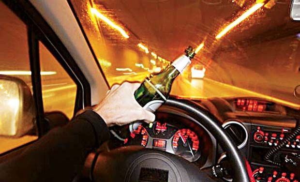 డ్రంక్‌ అండ్‌ డ్రైవ్‌లో చిక్కిన తెలుగు నిర్మాత కొడుకు