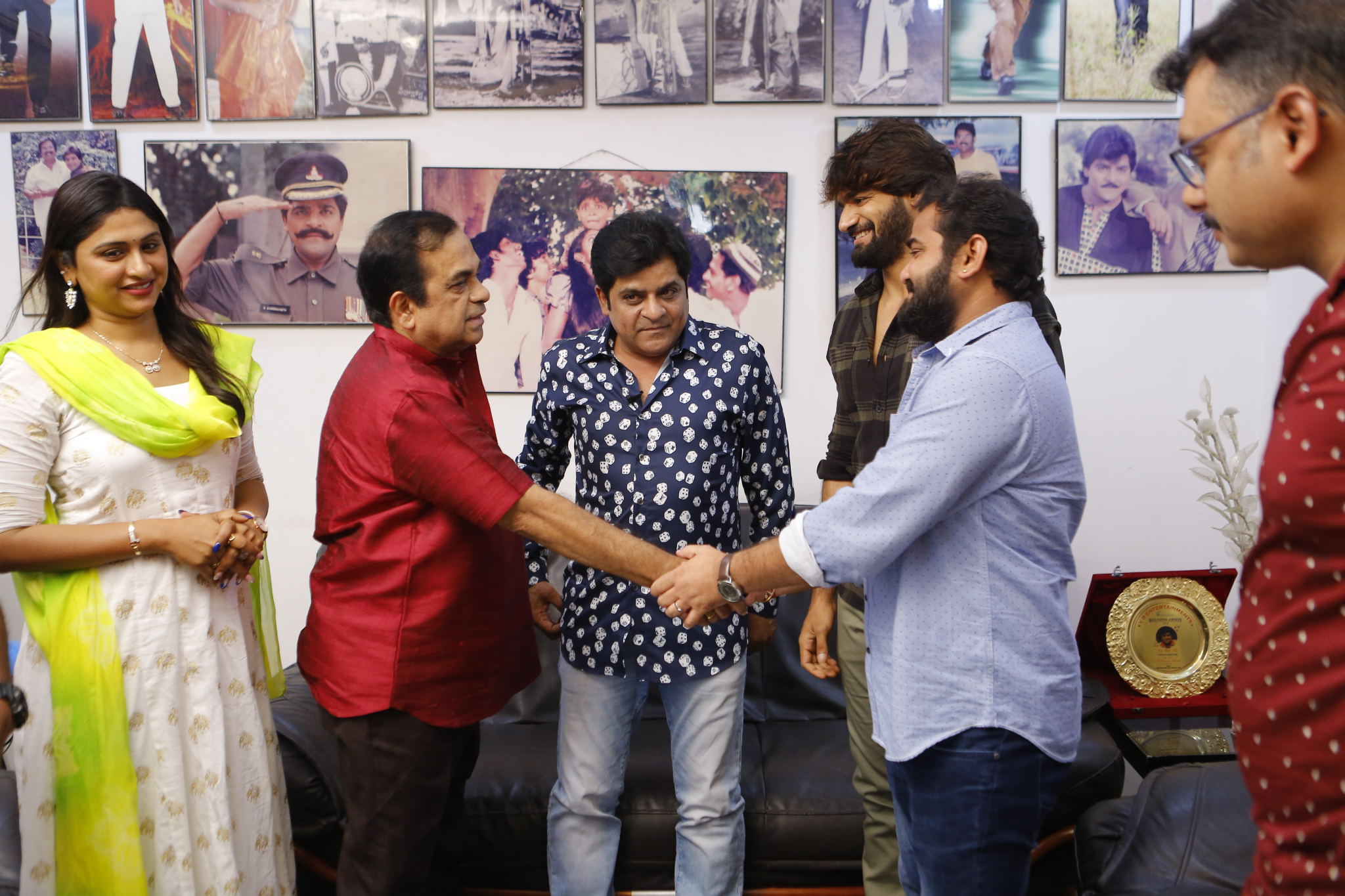 బ్ర‌హ్మానందం, అలీ చేతుల మీదుగా గుణ 369`లోని `బుజ్జి బంగారం…` పాట విడుద‌ల‌!