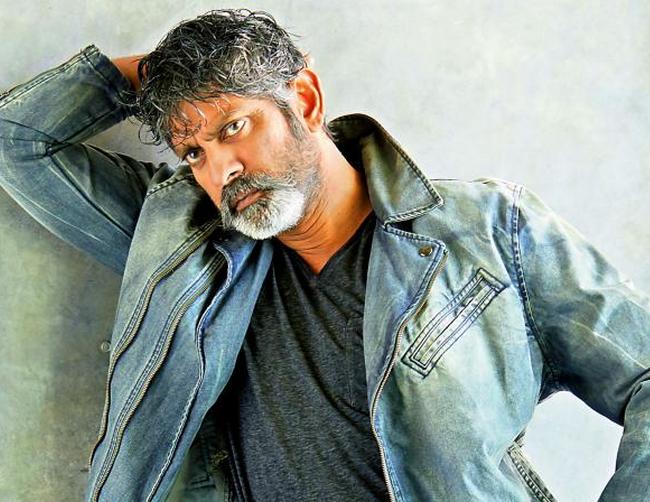 ‘సరిలేరు నీకెవ్వరు’: కోప్పడి వెళ్లిపోయిన జగపతిబాబు