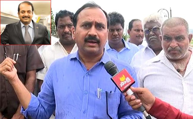 చంద్రబాబు ఇంటిముందు రైతుల ధర్నా