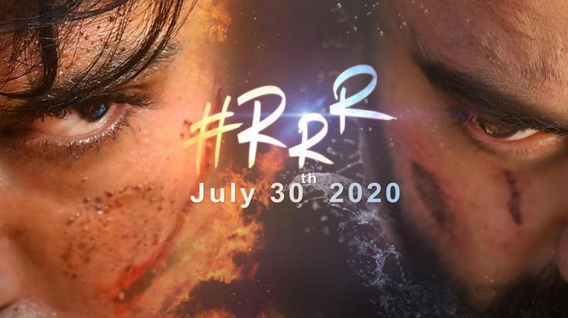 RRR లో రామ్ చరణ్ తండ్రిగా చేసే బాలీవుడ్ హీరో ఎవరంటే