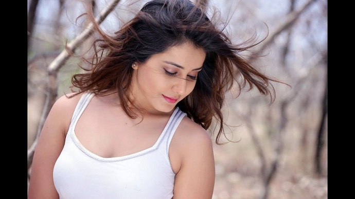 అడవుల్లో పని చేయనని చెప్పిన రాశి ఖన్నా