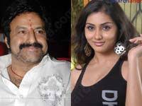 బాలకృష్ణ కి ఆడ విలన్ ?