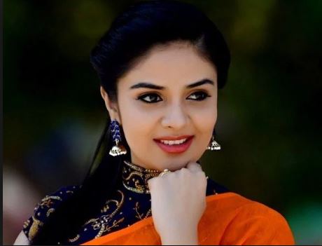 ద్యావుడా..అప్పుడే శ్రీముఖి మొదలెట్టేసిందా?