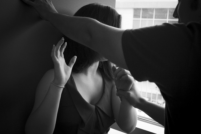 నిర్మాత‌ల్ని అలా ముగ్గులో దించుతున్న క‌న్నింగ్ బ్యూటీ