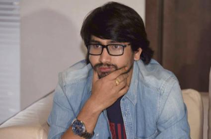 రాజ్‌తరుణ్‌కు పెను ప్రమాదం తప్పింది