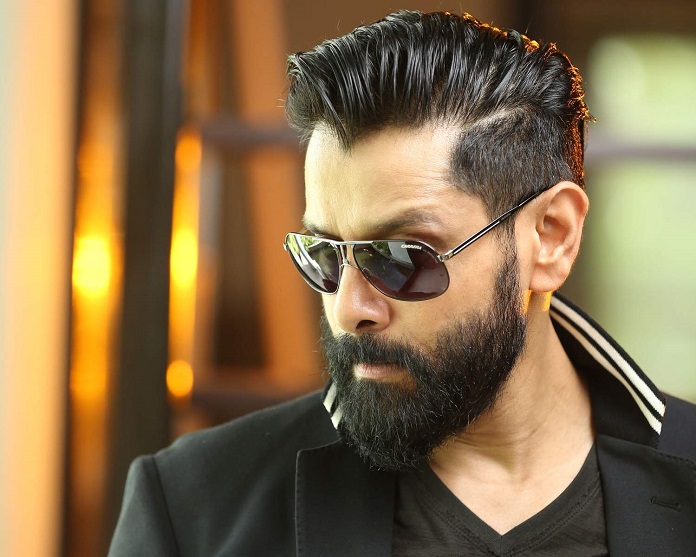 ఒకే సినిమాలో 25 గెటప్పులతో విక్రమ్