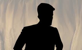 యంగ్ హీరో చుట్టూ కులం ఉచ్చు!