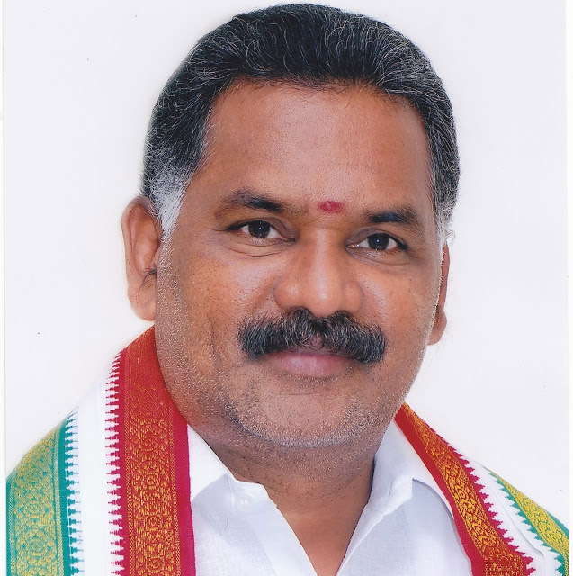 మాజీ మంత్రి  తప్పు దిద్దుకుంటున్నారా ?