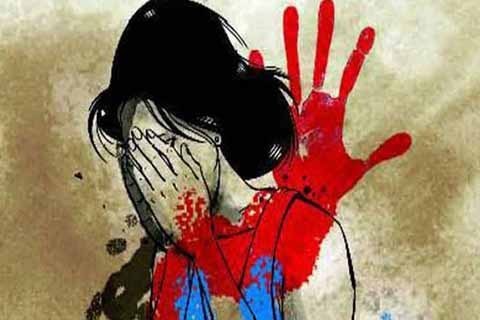 53 ఏళ్ళ మ‌హిళ‌తో కూడానా…?