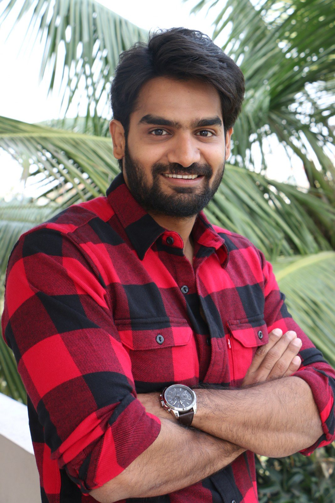 చిరంజీవి, ర‌జ‌నీకాంత్‌ల‌ను మించాలంటున్న యంగ్ హీరో!