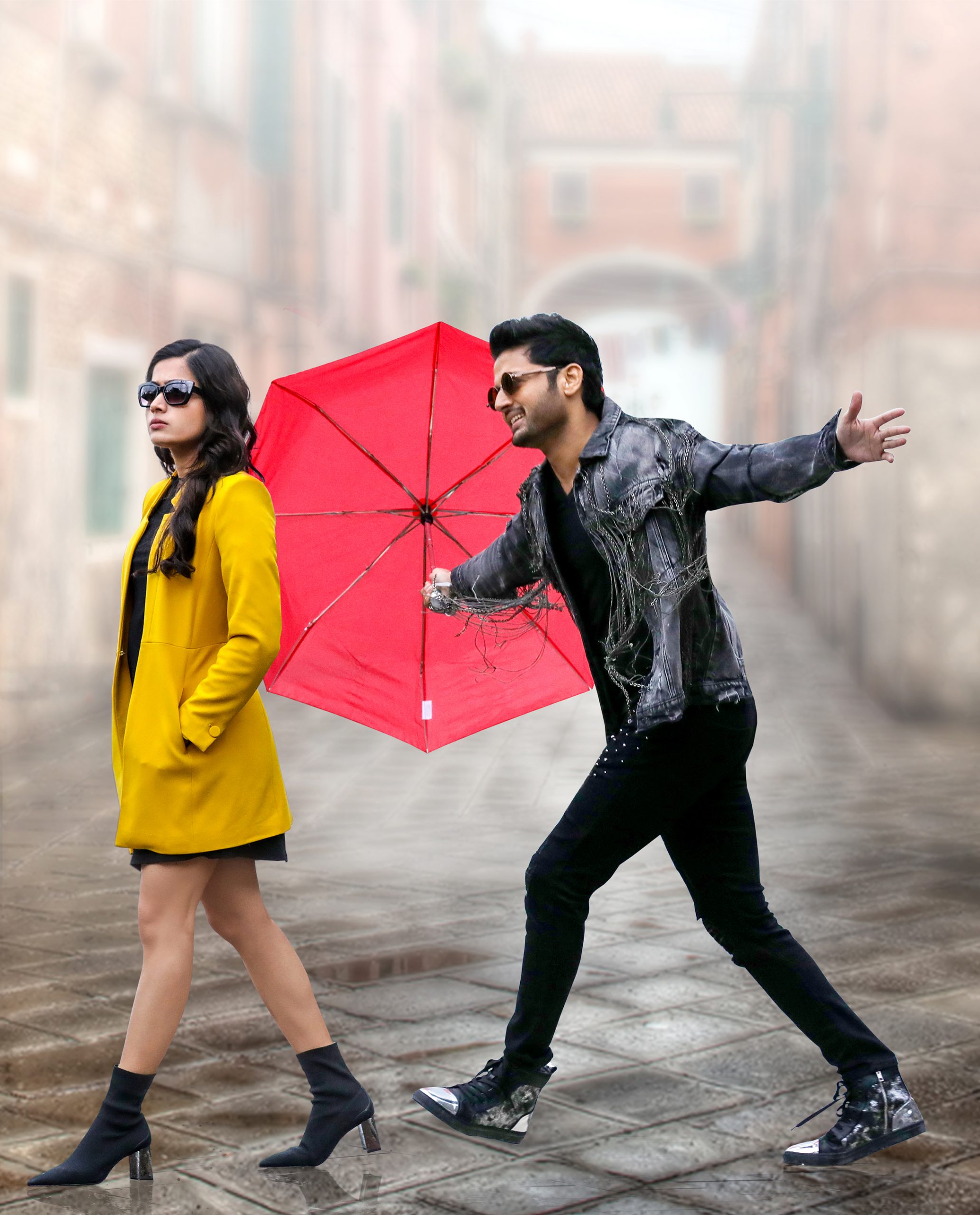 హీరో, హీరోయిన్ల రొమాన్స్‌ ఈ రేంజ్ లోనా?