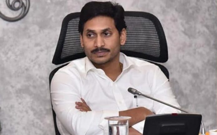 ఇదిగో ఈ మొండితనమే వైఎస్ జ‌గ‌న్‌ను నిలబెడుతోంది !