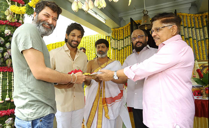 త్రివిక్ర‌మ్‌కి షాకిచ్చిన అల్లు అర‌వింద్‌!