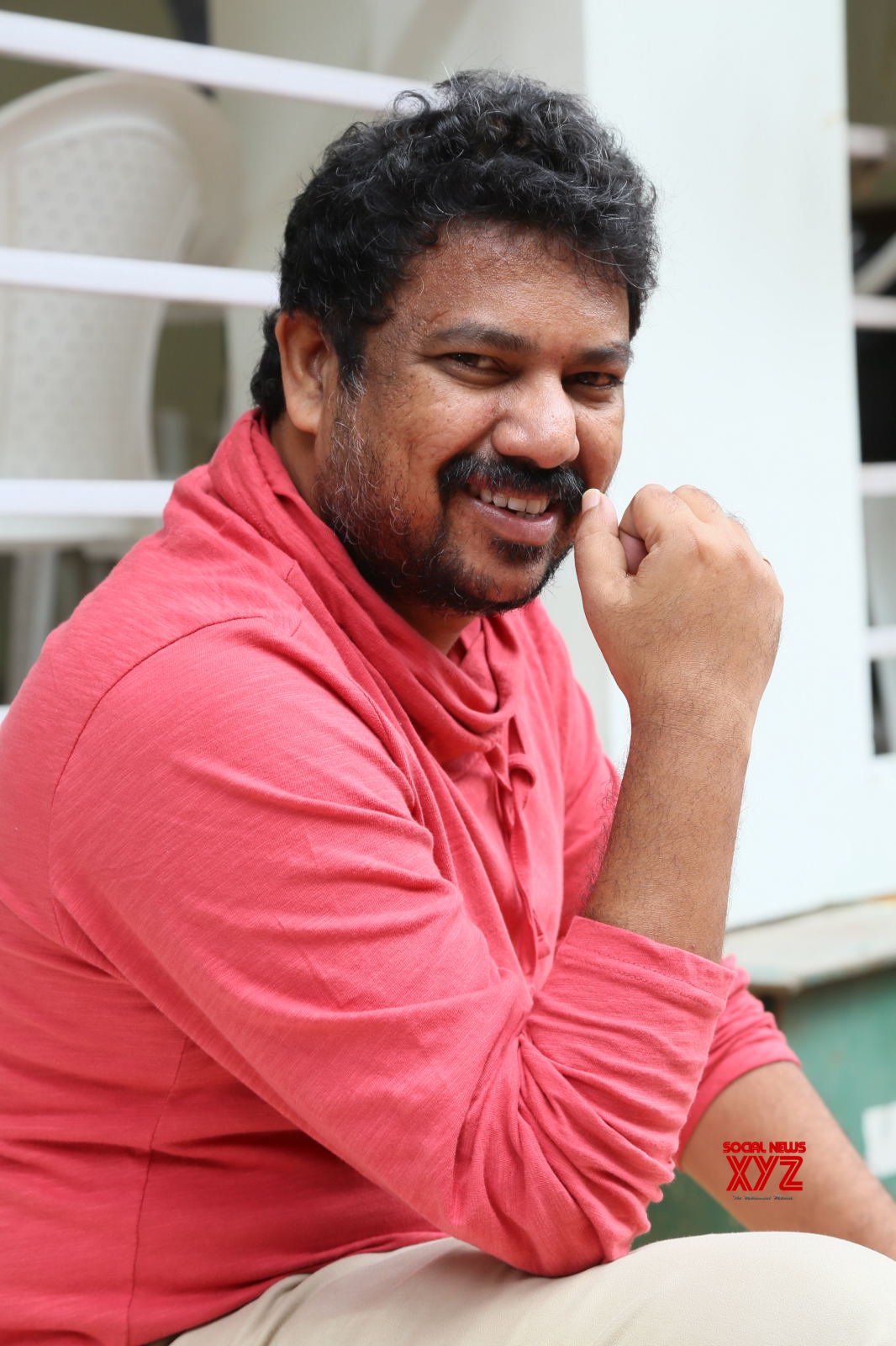 ద‌ర్శ‌కుడికి నిర్మాత అదిరిపోయే గిఫ్ట్ ఎందుకంటే?