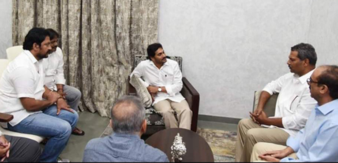 సీఎం జ‌గ‌న్‌తో టాలీవుడ్ నిర్మాత‌ల భేటి!