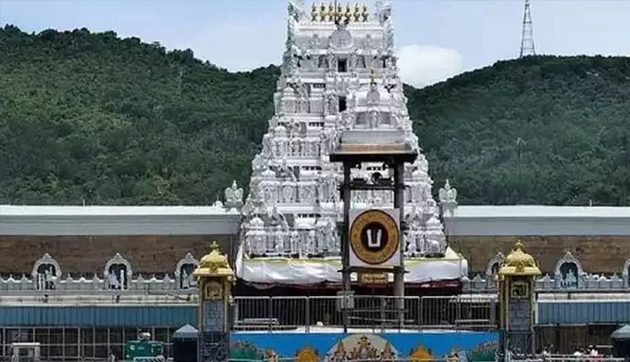 తిరుమలలో కొండెక్కిన అఖండ దీపం..?!