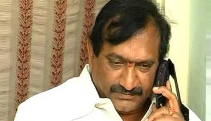 టీడీపీకి ఎమ్మెల్సీ కేఈ ప్రభాకర్ రాజీనామా