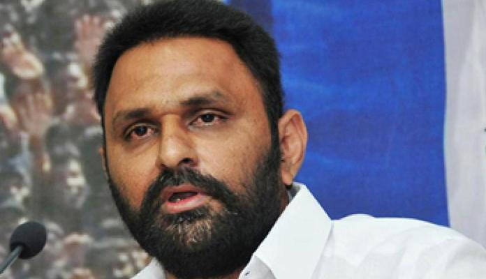 కరోనా విపత్తులోనూ కుళ్లు రాజకీయాలు మానుకోలేదు!