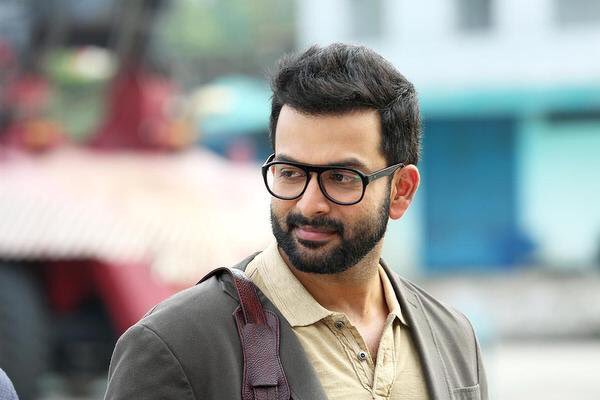 యూనిట్ స‌భ్యుల ప్రాణాల‌తో హీరో చెల‌గాటం!