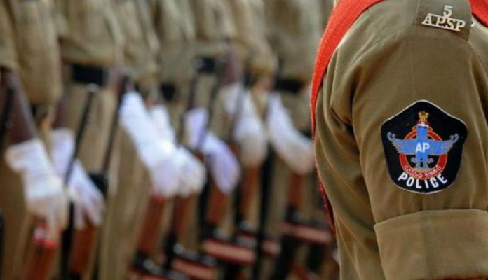 గుడ్ న్యూస్.. 18,334 పోస్టుల భర్తీకి పోలీస్‌ శాఖ నిర్ణయం!