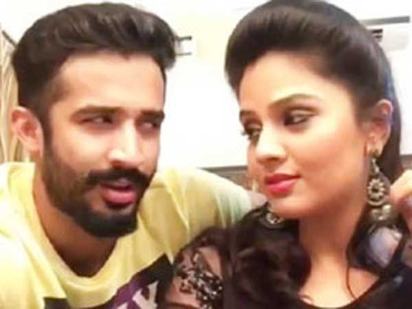 యాంక‌ర్‌తో ఎఫైర్ మ్యాట‌ర్ ప్ర‌శ్నిస్తే ఇంత ఫైర‌వ్వాలా?