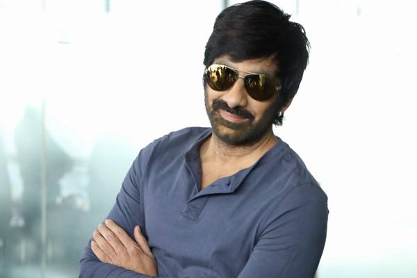 మాస్ రాజా కోసం ఆ ఇద్ద‌రు రెడీ?