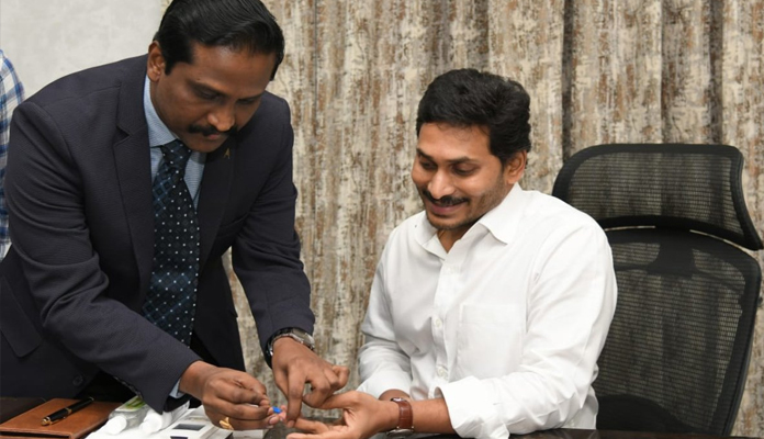 ర్యాపిడ్ టెస్ట్ కిట్ల కొనుగోళ్లలో తప్పు ఒప్పుకున్న జగన్!?