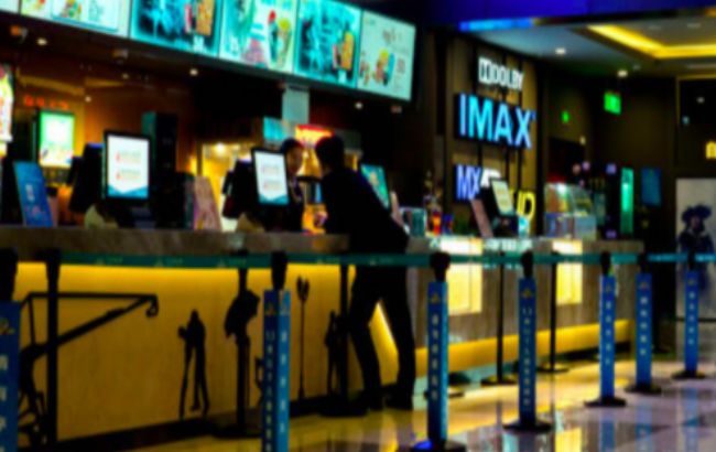 బొమ్మ పడాలంటే ఆరు నెలలు ఆగాల్సిందేనా?