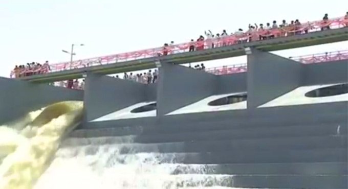 గోదారమ్మను కొండపోచమ్మ చెంతకు చేర్చిన అపర భగీరథుడు కేసీఆర్