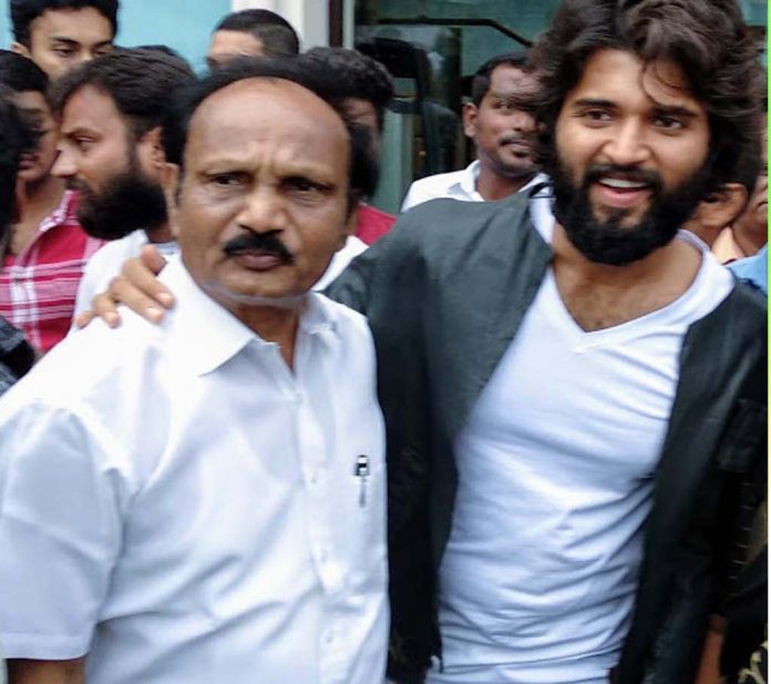 Vijay Devarakonda with the author Bagheeradha