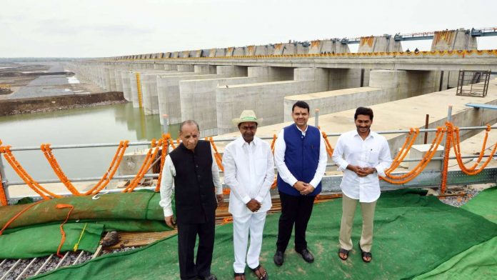 కాళేశ్వరం మీద జగన్ కంప్లైంట్.. కామెడీ కాకపోతే మరేంటి 