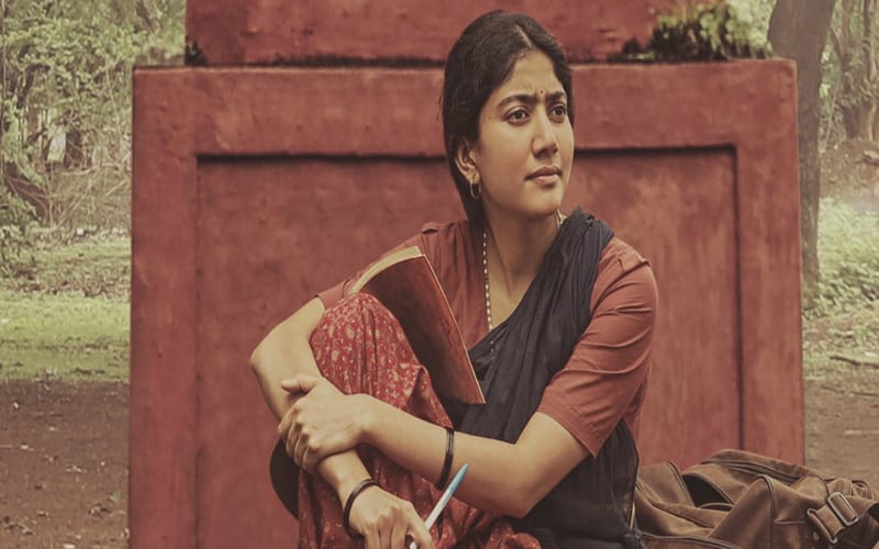 సాయి పల్లవి ఎదురుచూపులు ఎవ‌రికోసం ?