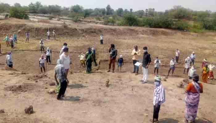 లాక్ డౌన్ దెబ్బ‌..ప‌ట్ట‌బ‌ద్రులు ఉపాధి హామీ వైపు