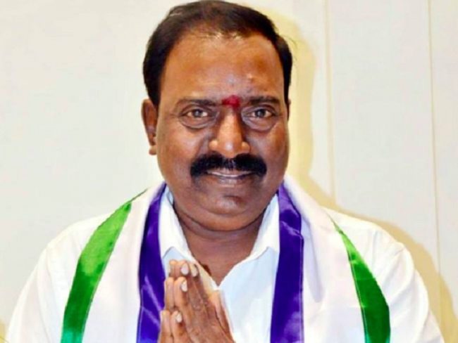 ఎంపీ ర‌ఘురాం బాట‌లో తిరుప‌తి ఎంపీనా?