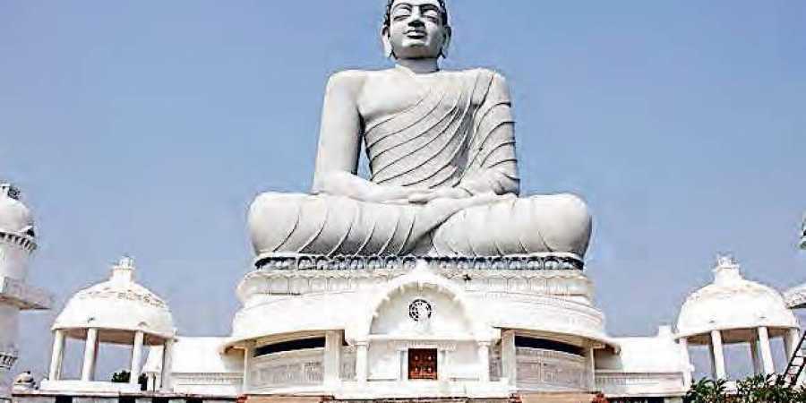 టీడీపీకి కొమ్ముకాసిన అధికారులకు మూడినట్టే 