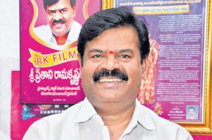 వేధించారంటూ నిర్మాత‌పై శోభారాణి  ఫిర్యాదు