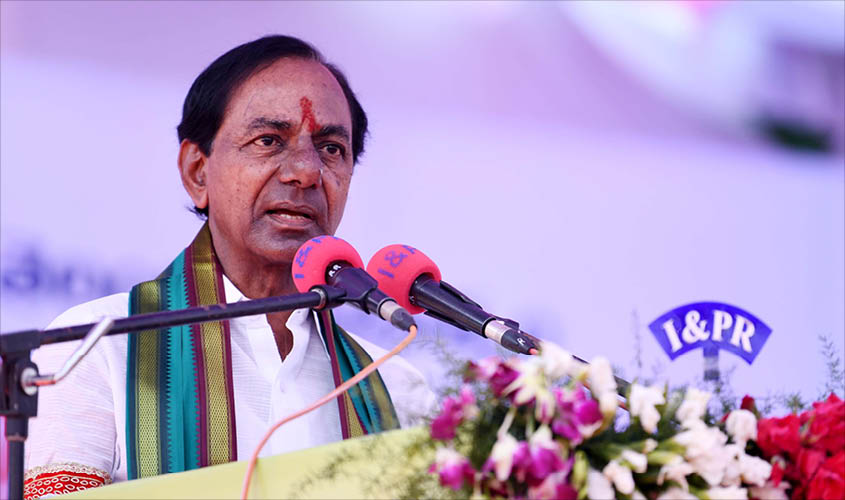 ఉద్యోగులను కేసిఆర్ ఏం చేస్తాడో ?