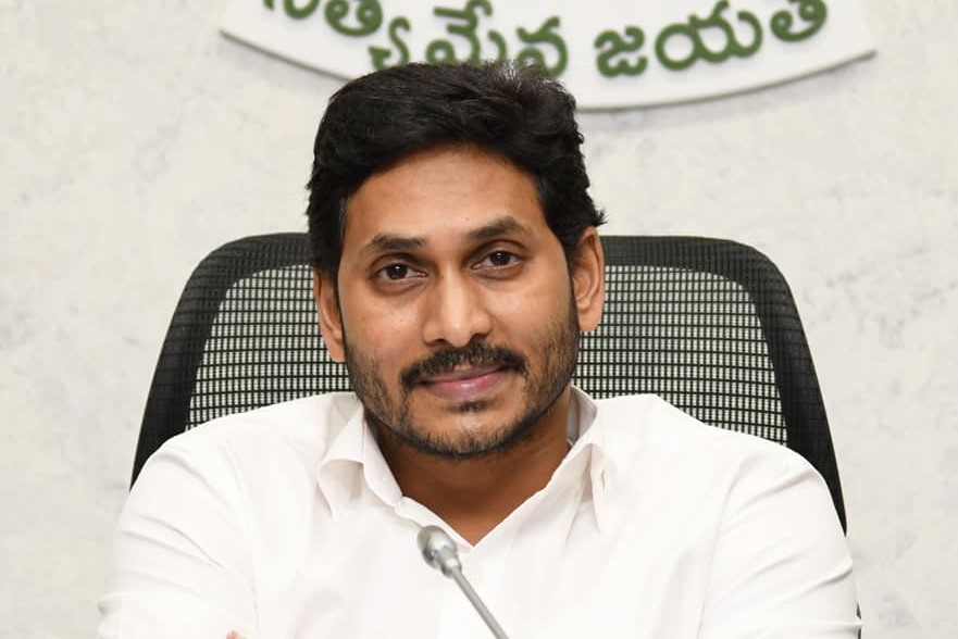 కోర్టుల ద్వారా జగన్‌ను ఆపడం ఆసాధ్యం 