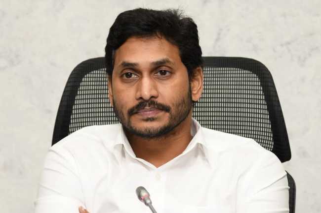 జగన్ విషయంలో క్లారిటీ లేక కమలం కకావికలం