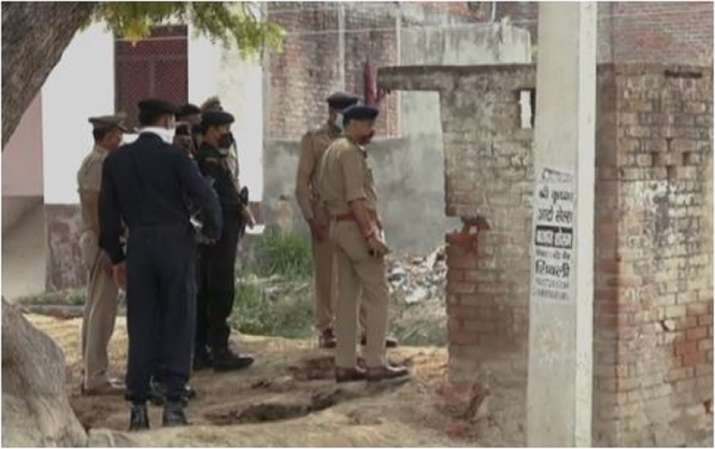 దేశం దిగ్భ్రాంతి.. రౌడీషీటర్ గ్యాంగ్ కాల్పుల్లో 8 మంది పోలీసులు మృతి