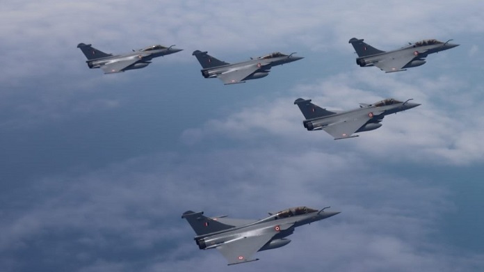 భారత్‌లో దిగిన రాఫెల్ విమానాలు.. ప్రత్యేకతలు ఎన్నో 