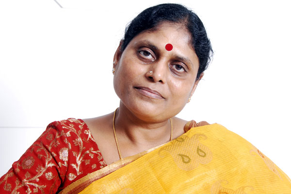 హద్దులు దాటుతున్న విమర్శలు 