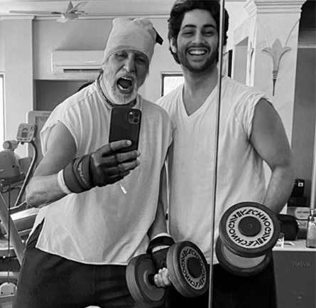 నెపోటిజంతో మండిపోతున్న వేళ! బిగ్ బీ మ‌న‌వ‌డి ఎంట్రీ?